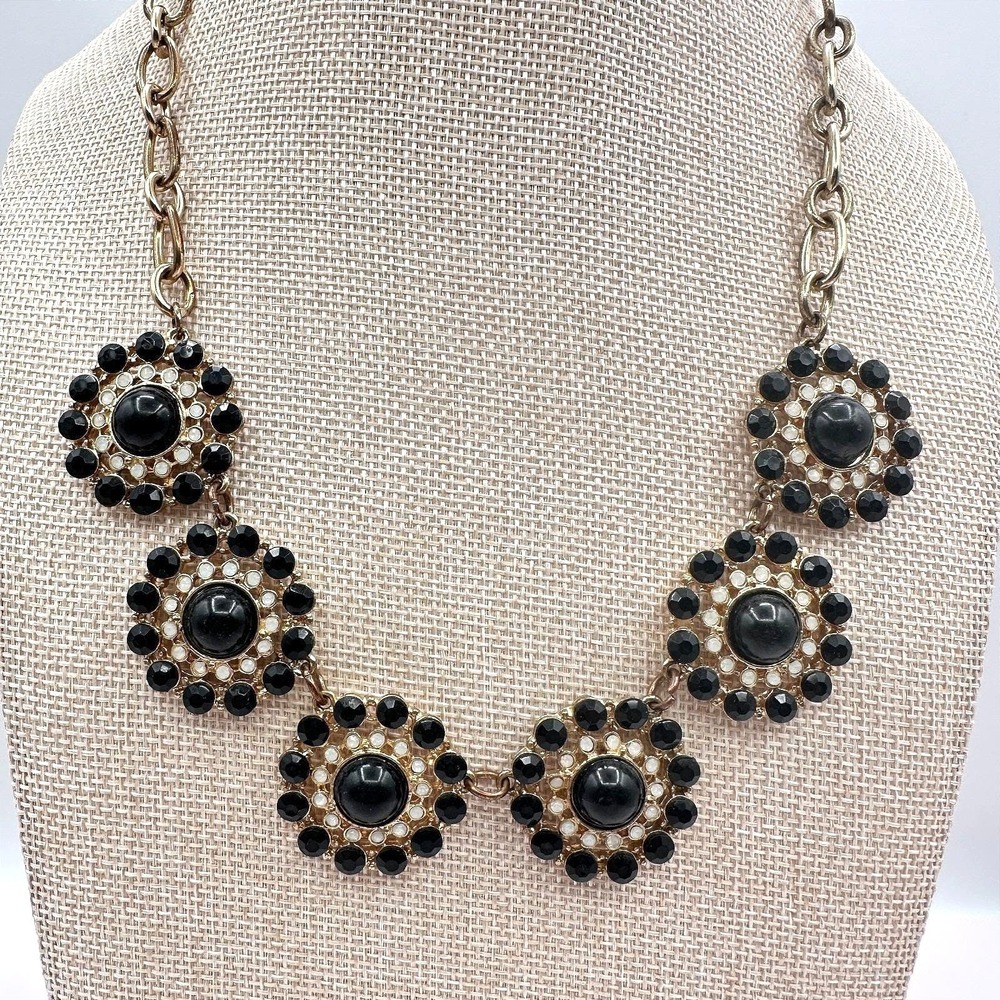 Vintage Gold‎ Tone Black Rhinestone Bib Necklace Flower Medallion Collar Retro